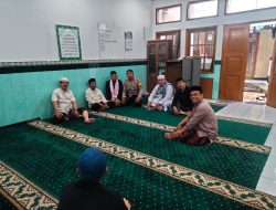 Bhabinkamtibmas Polsek Sukajadi Bersilaturahmi ke Ketua DKM Masjid Al Baroqah