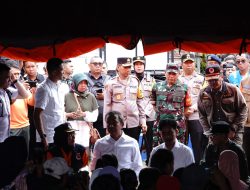 Kapolda Jabar lakukan pengamanan Wakil Presiden RI Gibran Rakabuming Raka Tinjau Korban Bencana Longsor di Sukabumi