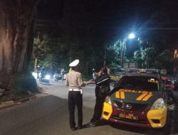 Antisipasi Gangguan Kamtibmas, Kapolsek Sukasari Lakukan Giat Pengecekan Knalpot Tidak Sesuai Spesifikasi Teknis dan Ops Sajam