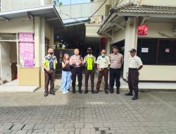 Polsek Bandung Kulon_Patroli QR Laksanakan Pengamanan dan Monitoring Kegiatan di Gereja