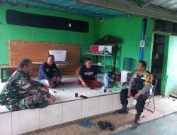 Sinergitas TNI-POLRI Binluh warga di wilayah Kel. Pakemitan Kec. Cinambo kota Bandung