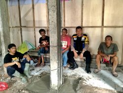 Antisipasi Gangguan Kamtibmas Jelang Nataru, Bhabinkamtibmas Polsek Astanaanyar Sampaikan Himbauan Kamtibmas