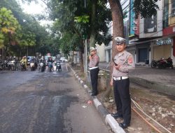 Berikan Pelayanan Kepada Masyarakat, Personil Unit Lantas Polsek Lengkong Laksanakan Kegiatan Gatur Pagi