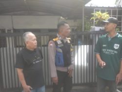 Sambangi Tokoh Masyarakat, Bhabinkamtibmas Polsek Regol memberikan Himbauan Kamtibmas
