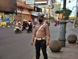 Antisipasi Kemacetan Arus Lalulintas Pagi, Unit Lantas Polsek Astanaanyar Gelar Kegiatan Penjagaan dan Pengaturan Lalulintas