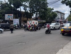 Guna Bantu Wujudkan Kamseltibcarlantas Kondusif, Personil Unit Samapta Lakukan Gatur Lantas