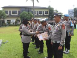 Kapolresta Pimpin Apel Jam Pimpinan dan Pemberian Penghargaan Kepada Personel Berprestasi