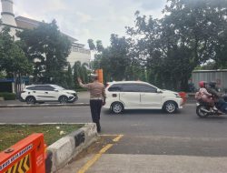 Pelayanan Pagi Hari, Personil Polsek Rancasari Laksanakan pengaturan arus Lalin