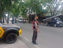 Guna Ciptakan Kamseltibcarlantas Kondusif, Personel QR Unit Samapta Polsek Antapani Lakukan Gatur Lantas