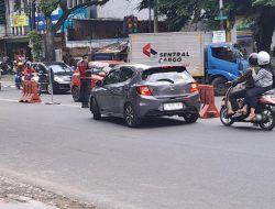 Cipta Kamseltibcarlantas Kondusif sore, Unit Samapta Polsek Lengkong pelayanan masyarakat pengaturan arus lalin
