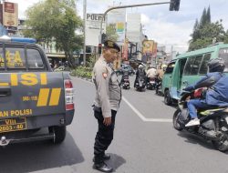 Pelaksanaan Pelayanan Masyarakat Siang Hari Dilaksanakan QR Polsek Sukasari