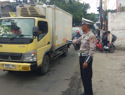Pengaturan Lalulintas Sore Hari Personel Polsek Bandung Kulon Antisipasi Kemacetan