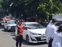 Wujudkan Kamseltibcar Lantas Siang, Personil Polsek Lengkong Laksanakan Kegiatan Gatur Lalin