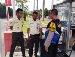 Bhabinkamtibmas Polsek Bojongloa kidul sambang door to door system kepada warga kelurahan cibaduyut wetan