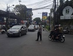 Antisipasi Kemacetan Pagi Hari Personil Unit Lalulintas Polsek Sukasari Melaksanakan Pengamanan Jalur