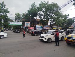 Wujudkan Kamseltibcarlantas Kondusif, Kanit Lantas Polsek Antapani Pimpin Pengaturan*