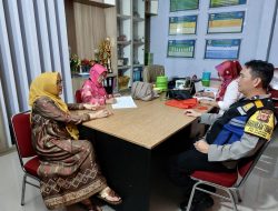 Lewat Sambang, Bhabinkamtibmas Cijagra Polsek Lengkong sampaikan Himbauan Kamtibmas kepada Warga