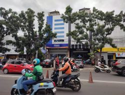 Wujudkan Kamseltibcar Lantas Siang, Personil Polsek Lengkong Laksanakan Kegiatan Gatur Lalin