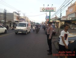 Unit Samapta Polsek Ujungberung Gelar Pengaturan Lalu lintas, Bentuk Pelayanan Kepada Masyarakat pagi hari