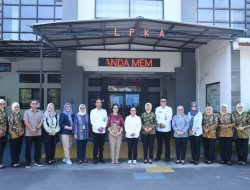 KEJAKSAAN TINGGI JAWA BARAT Jl. LLRE Martadinata No. 54 Kota Bandung