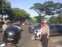 Pelayanan Pagi Hari, Personil Polsek Rancasari Laksanakan pengaturan arus Lalin