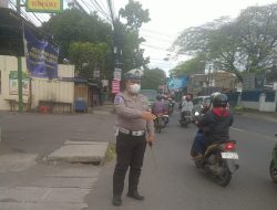Guna Wujudkan Kamseltibcarlantas Kondusif, Personel Unit Lantas Polsek Antapani Lakukan Pengaturan Siang Hari
