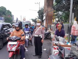 Personel lalulintas Polsek Ujungberung antisipasi kemacetan pada Pagi Hari