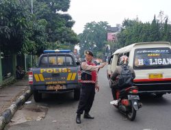 Cegah Kerawanan Kamseltibcar Lantas Siang Hari, Unit Patroli Samapta Polsek Cidadap Gelar Protap Siang