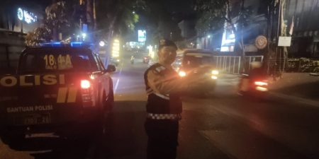 Tekan Angka Kriminalitas, QR Polsek Sukasari Lakukan Giat Rutin Yanmas Malam Bandung Lautan Biru