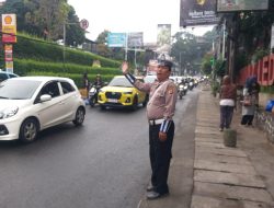Unit Lalu Lintas Polsek Cidadap Lakukan Pengaturan Arus Lalu Lintas Pagi Hari, Wujudkan Kamseltibcar Lantas Yang Kondusif