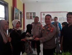 HUT Bhayangkara ke-79, Polsek Cidadap Polrestabes Bandung Berbagi Kasih dengan Anak Yatim di Panti Sosial Wisma Putra