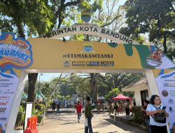Bandung Nyuanki #UtamakanCuanki Sambut Runner di Garis Finish