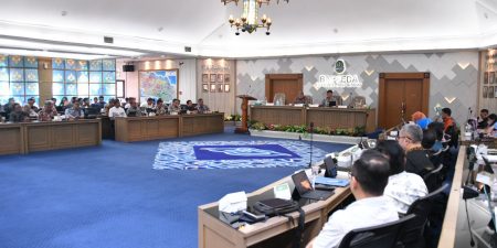 Sekda Herman Suryatman Dorong Aksi Nyata Penanganan Cekungan Bandung*