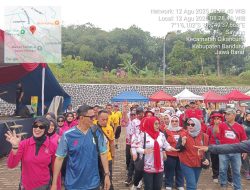 Gerak Jalan Bersama Meriahkan HUT ke-80 RI di Cikancung