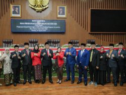 Dua Anggota DPRD Kota Bandung PAW Periode 2024–2029 Diambil Sumpah