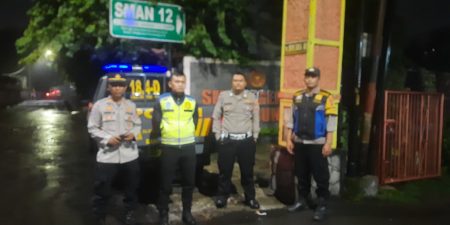 Cegah Gangguan Kamtibmas Anggota Sabhara Polsek Kiaracondong melaksanakan Patroli