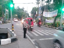 GIAT YANMAS PAGI UNIT LANTAS POLSEK CINAMBO DI TIGA TITIK RAWAN LALIN