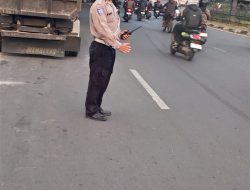 Unit Lantas Polsek Panyileukan Polrestabes Bandung Laksanakan Pengawasan dan Pengaturan Lalulintas di pagi hari