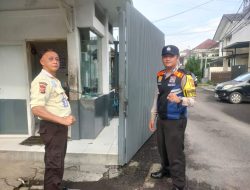 BhabinKamtibmas Polsek Bojongloa kidul sambang himbauan Kamtibmas kepada security Mekar Raharja