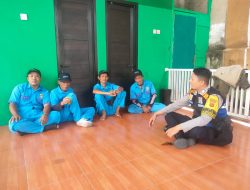 Bhabinkamtibmas Polsek Bojongloa kidul Sambangi Tim Gober, Sampaikan Himbauan Kamtibmas