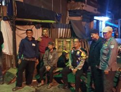 Bhabinkamtibmas Polsek Astanaanyar Laksanakan Patroli Dialogis Antisipasi Gangguan Kamtibmas Malam Hari