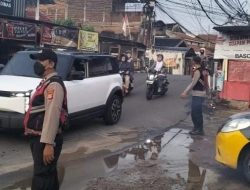Pelaksanaan Pelayanan Masyarakat di pagi hari dilaksanakan oleh personil QR Polsek Bandung Wetan tanggal 03 -10 – 2025 di Jl. Citarum kota Bandung.