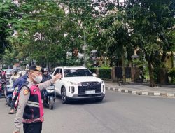 Pelaksanaan Pelayanan Masyarakat di siang hari dilaksanakan oleh personil QR Polsek Bandung Wetan tanggal 03 -10 – 2025 di Jl. Citarum – Cilaki kota Bandung