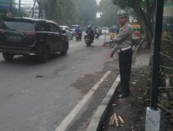 Personil Lantas Polsek Cicendo Laksanakan Yanmas dan Pengaturan Lalulintas Siang hari