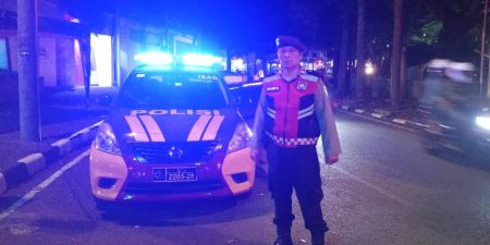 Melalui Patroli BLB Malam, Anggota Patroli Samapta Polsek Sukajadi Gelar Strong Point di Objek Vital dan Pemukiman Penduduk