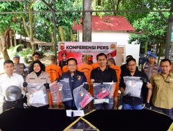 SATRESKRIM POLRESTABES BANDUNG BERHASIL UNGKAP JARINGAN PENCURIAN KENDARAAN BERMOTOR, AMANKAN 17 UNIT SEPEDA MOTOR HASIL KEJAHATAN