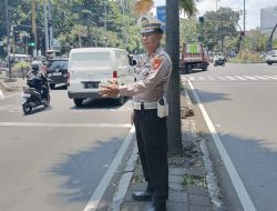 Personil Lantas Lakukan Giat Pengaturan Arus Lalulintas Siang hari