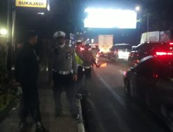Tunaikan Tugas Mulia, Polantas Polsek Sukajadi Gelar Gatur Malam Beri Pelayanan dan Kelancaran Kepada Masyarakat