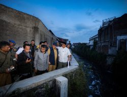 Tinjau Kelurahan Pelindung Hewan, Wali Kota Bandung Ingin Kesehatan Lingkungan Ditingkatkan