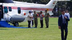 Sinergi Polri – TNI Amankan Kunjungan RI-1 Pada Wisuda Universitas Kebangsaan di Bandung